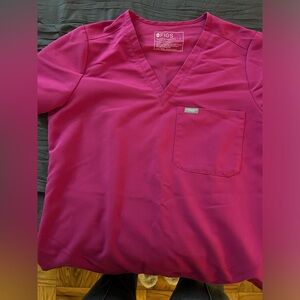 catarina scrub top figs